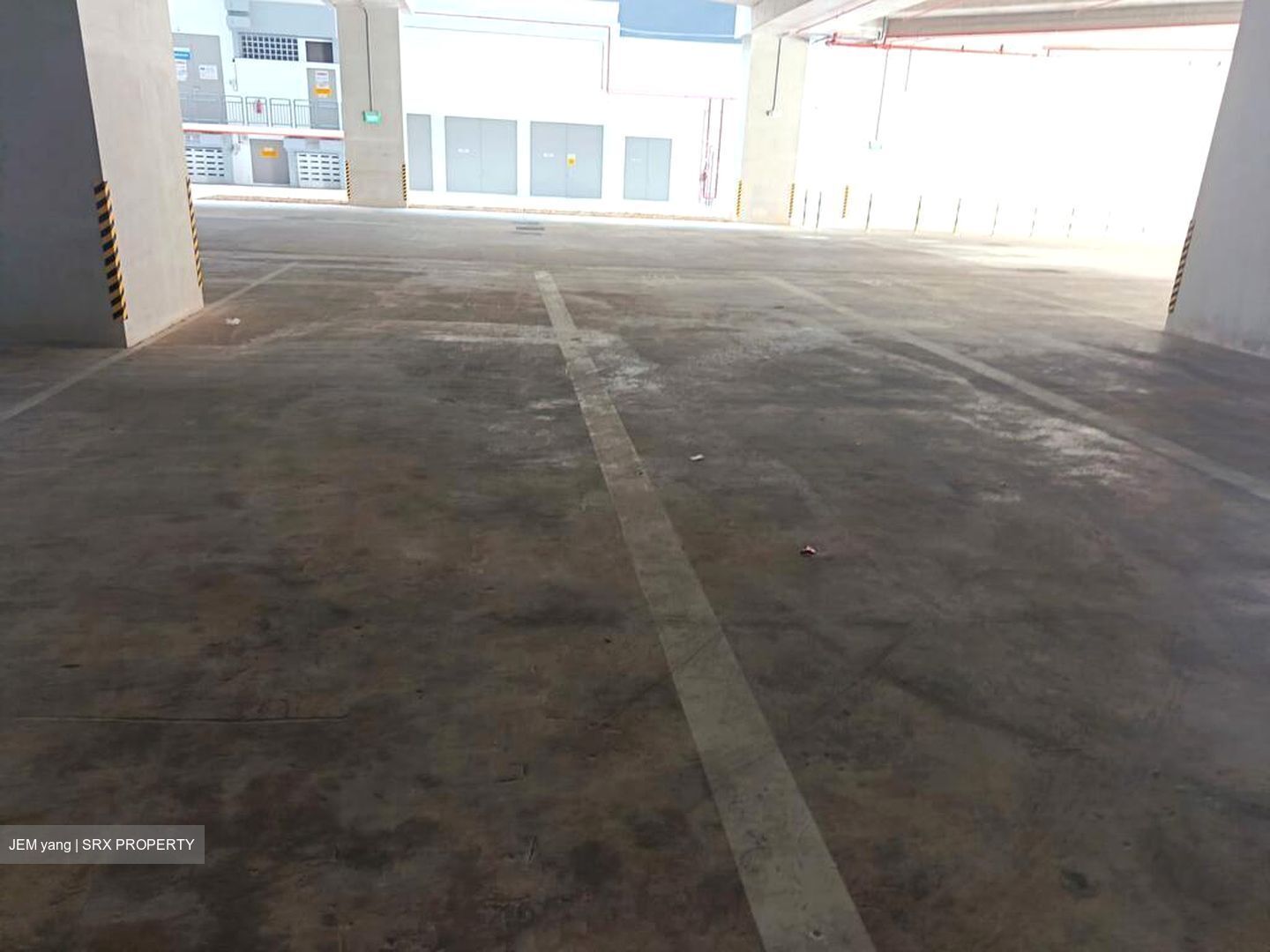 Toh Guan Road East (D22), Factory #521069241